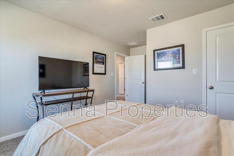 Dripping Springs: Big Sky Ranch: 3 BD 2.5 BA Home for Rent property image