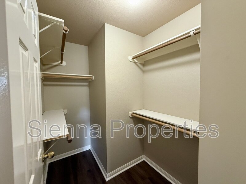 Buda: Whispering Hollow property image