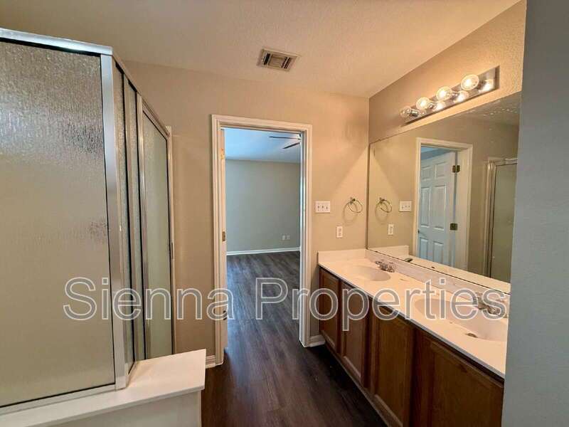 Buda: Whispering Hollow property image