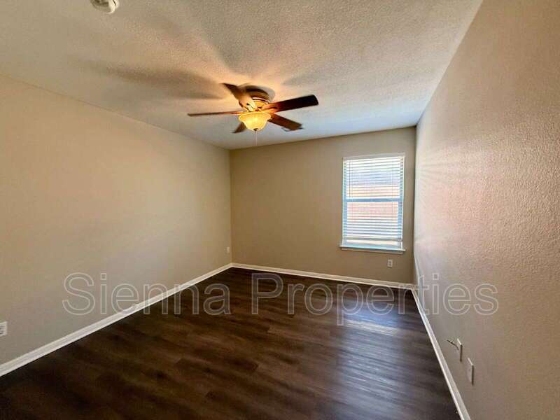 Buda: Whispering Hollow property image