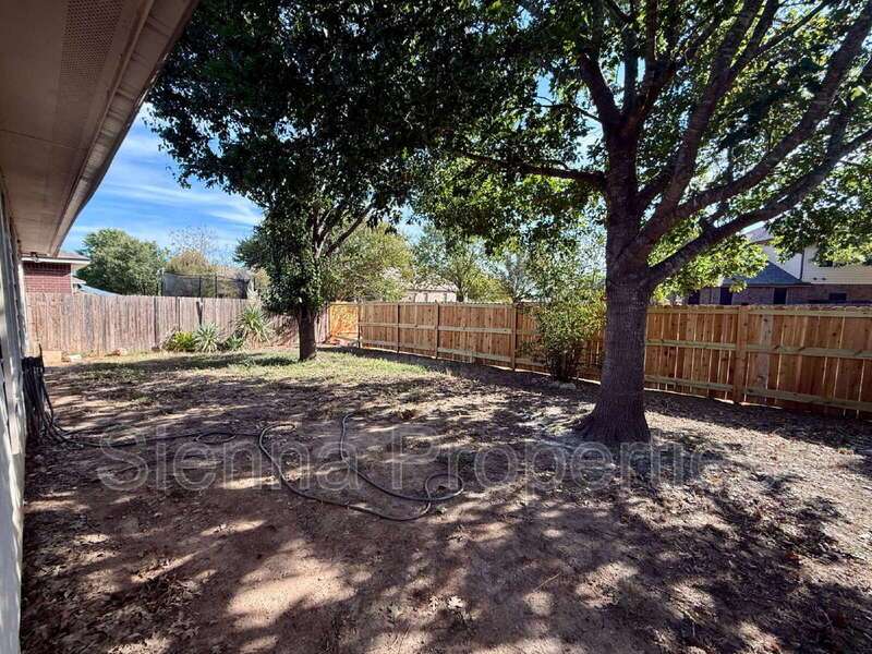 Buda: Whispering Hollow property image