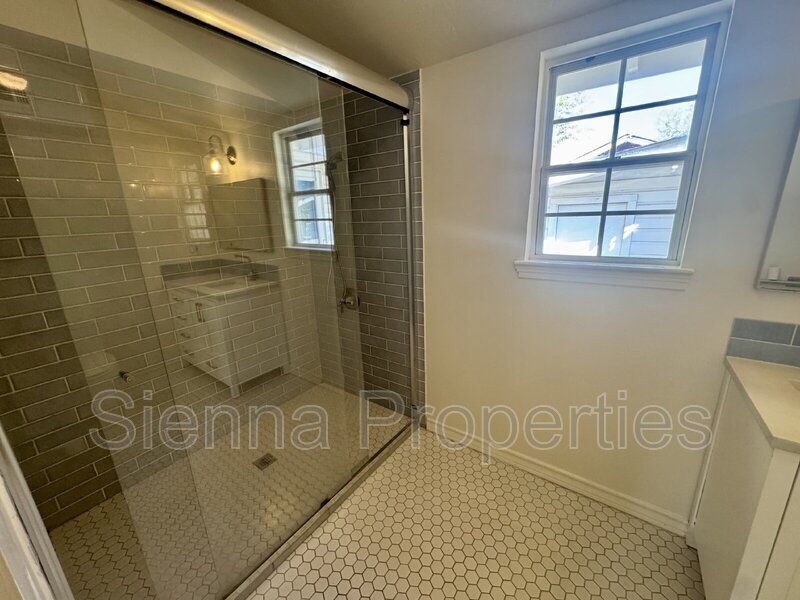 Updated & Charming in the Heart of North Central Austin! property image