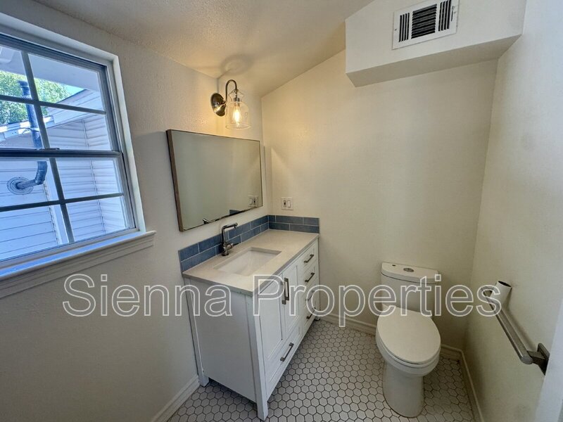 Updated & Charming in the Heart of North Central Austin! property image