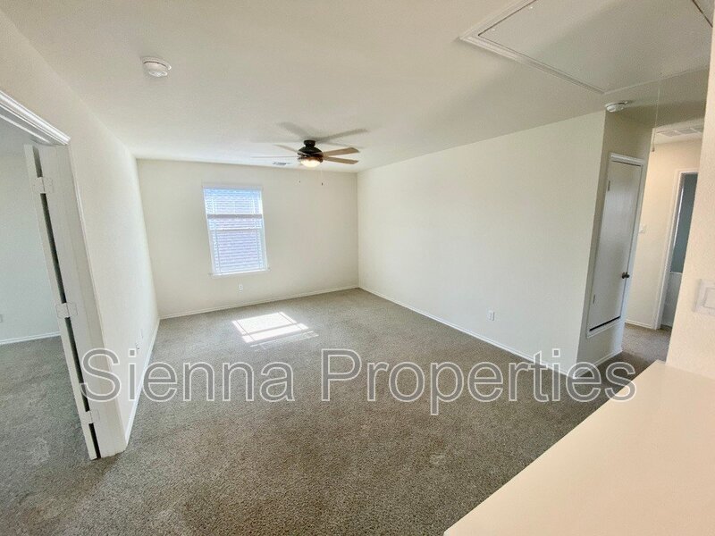 Live on the Golf Course at Star Ranch!! 4BD 3BA Home for Rent...Hutto Texas property image