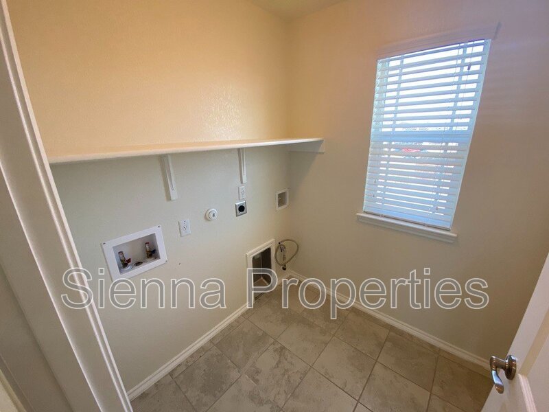 Live on the Golf Course at Star Ranch!! 4BD 3BA Home for Rent...Hutto Texas property image