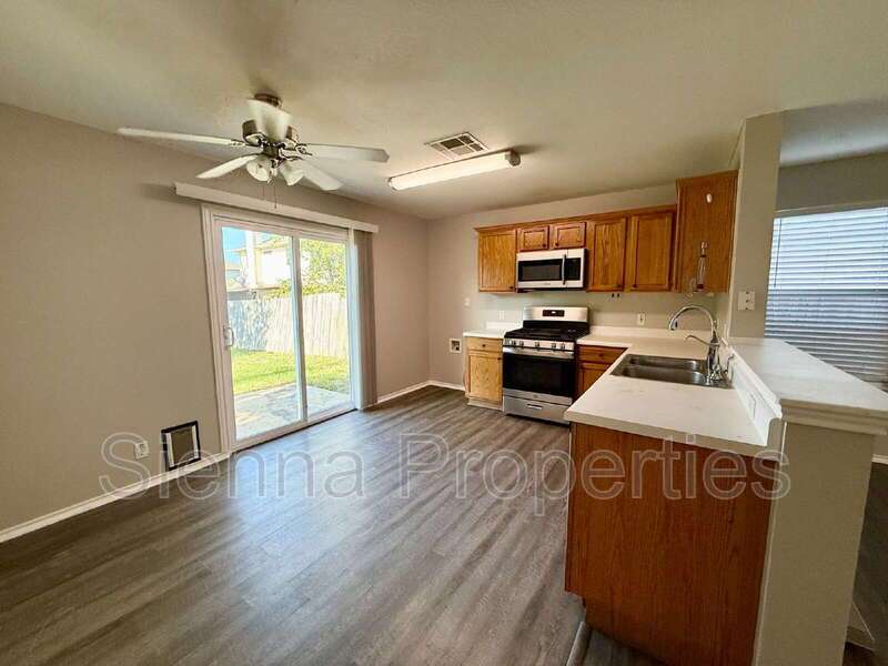 4BD 2.5 BA house for Rent in Manor Tx: Hamilton Point Subd. property image