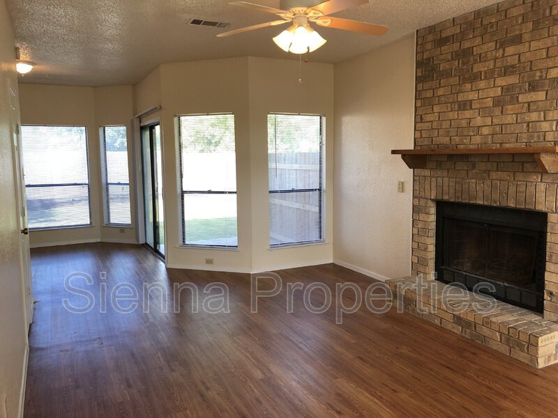 North Austin: 2 BD 2 BA..Ready to Call Home! property image