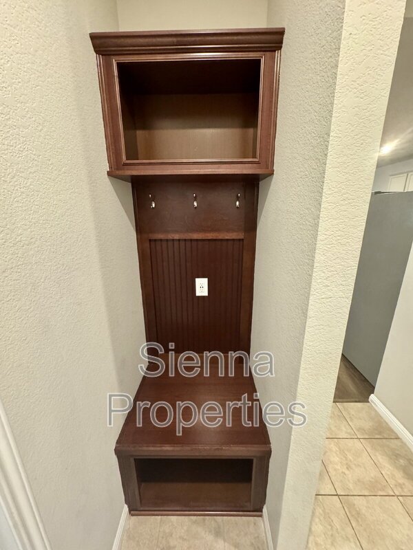 Dripping Springs: Texas Heritage Subdv: 3BD 2.5BA Home for Lease property image