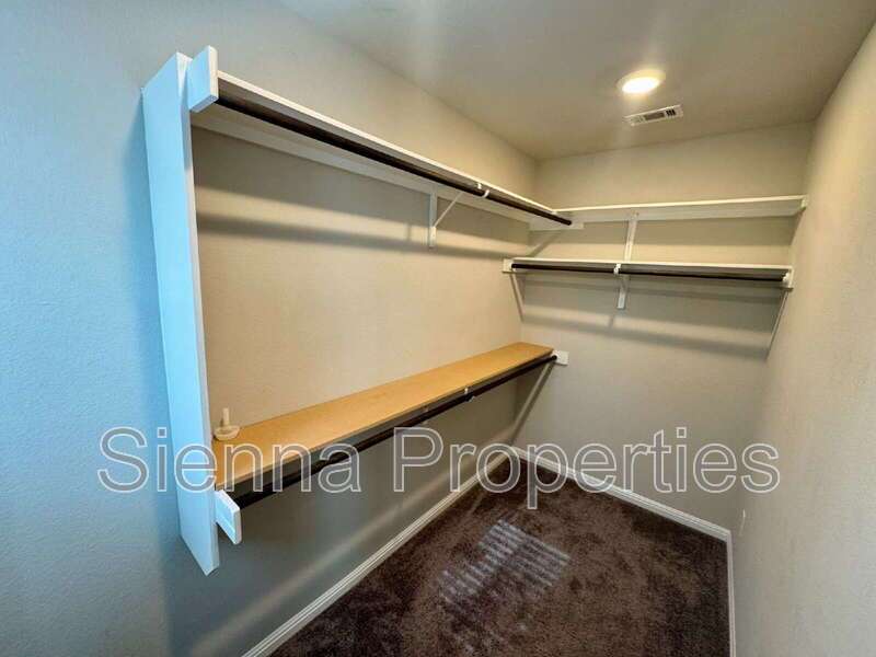 Dripping Springs: Texas Heritage Subdv: 3BD 2.5BA Home for Lease property image