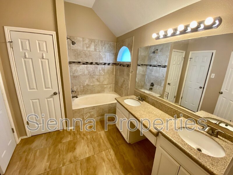 Remodeled 3 BD/ 2BA House for Rent in Cedar Park property image