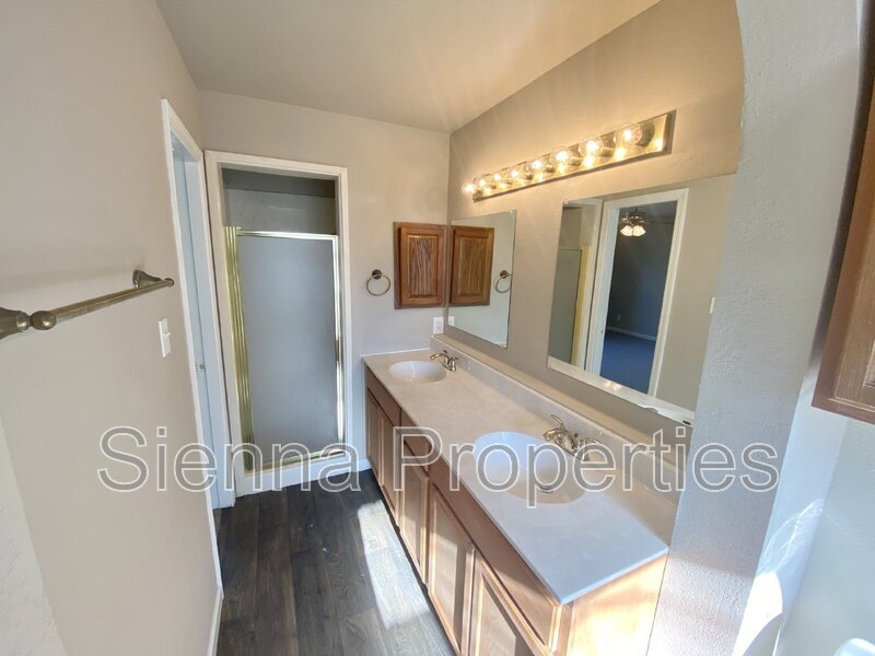 East Austin: Springfield Meadows: 4BD 2.5BA Home for Lease property image