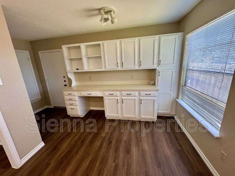 South Austin: 3 Bed 2 Bath Home For Lease property image