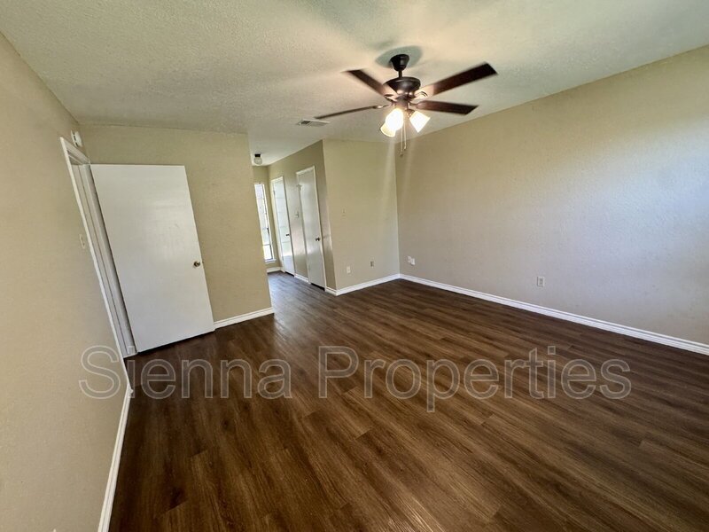 South Austin: 3 Bed 2 Bath Home For Lease property image