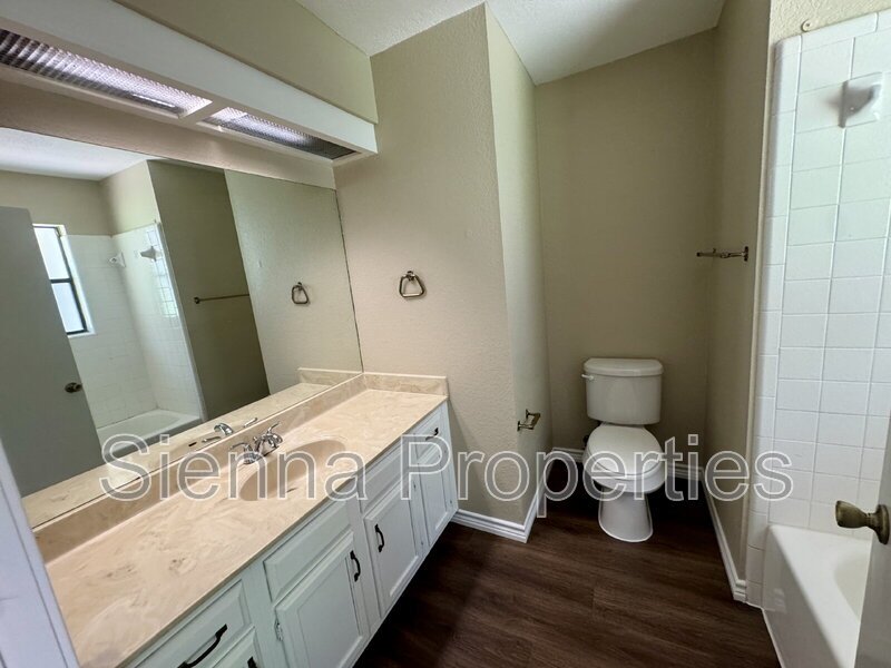 South Austin: 3 Bed 2 Bath Home For Lease property image
