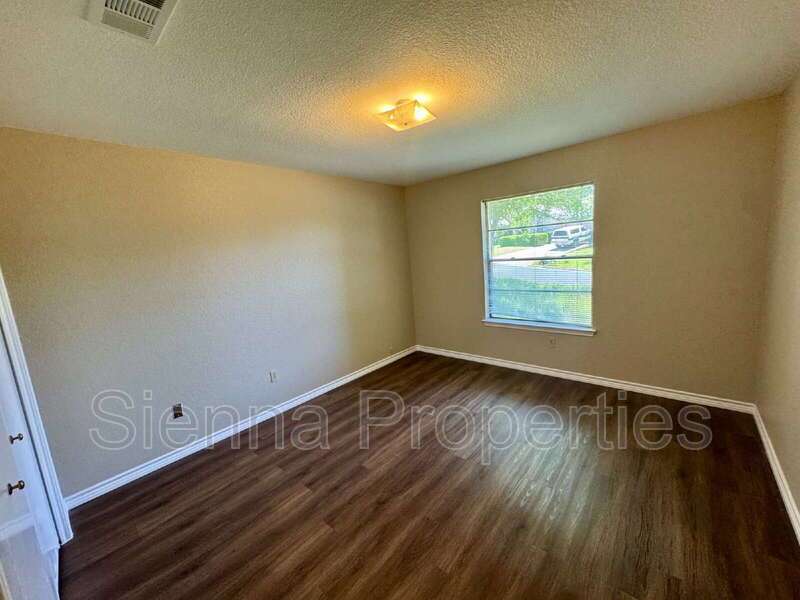 South Austin: 3 Bed 2 Bath Home For Lease property image