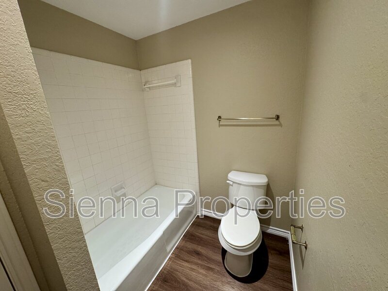 South Austin: 3 Bed 2 Bath Home For Lease property image