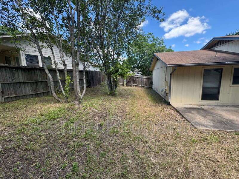 South Austin: 3 Bed 2 Bath Home For Lease property image