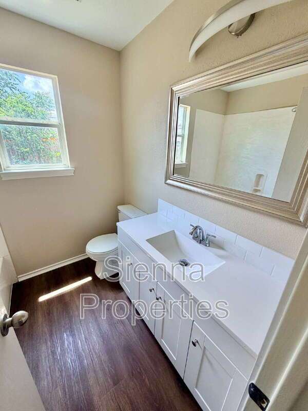 East Austin: Austin's Colony property image