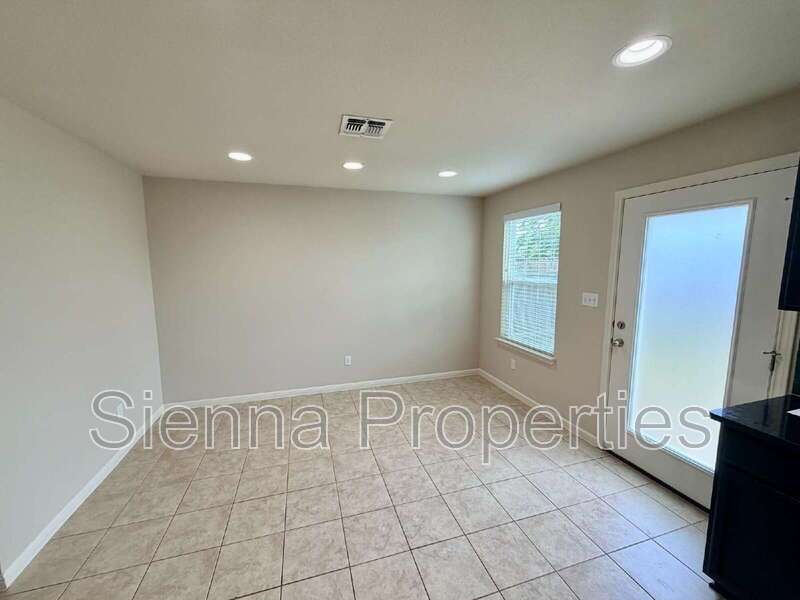 3 Bed / 2.5 Bath Home in Blanco Vista property image