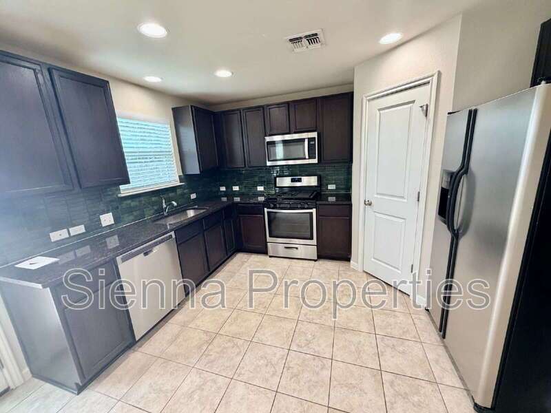 3 Bed / 2.5 Bath Home in Blanco Vista property image