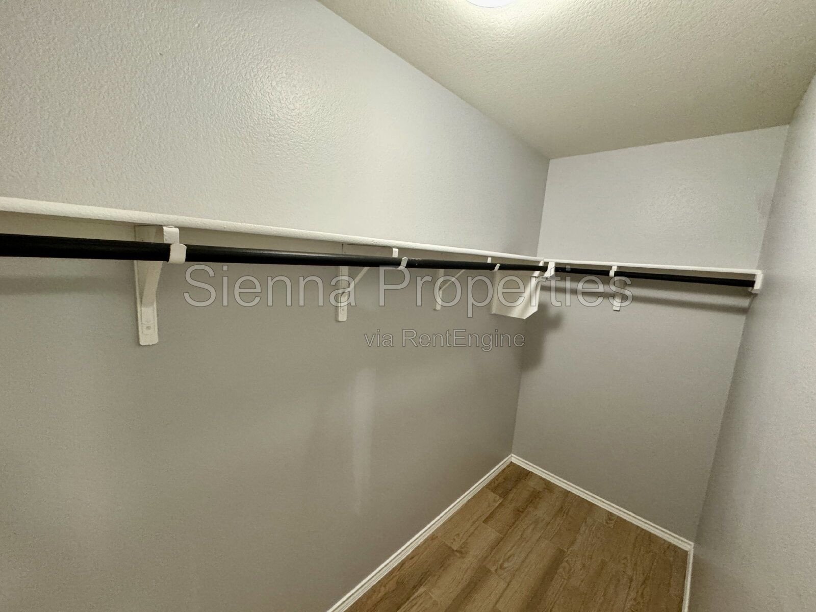 3BD 2BA in the Woodland Hills Community: East Austin property image