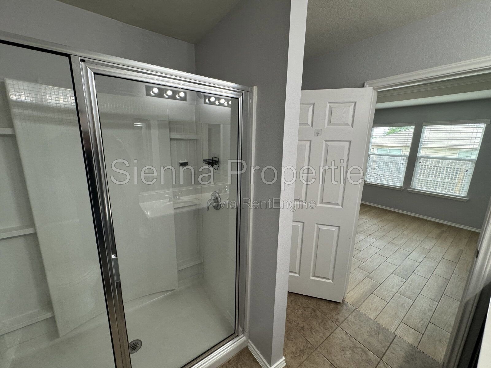 3BD 2BA in the Woodland Hills Community: East Austin property image