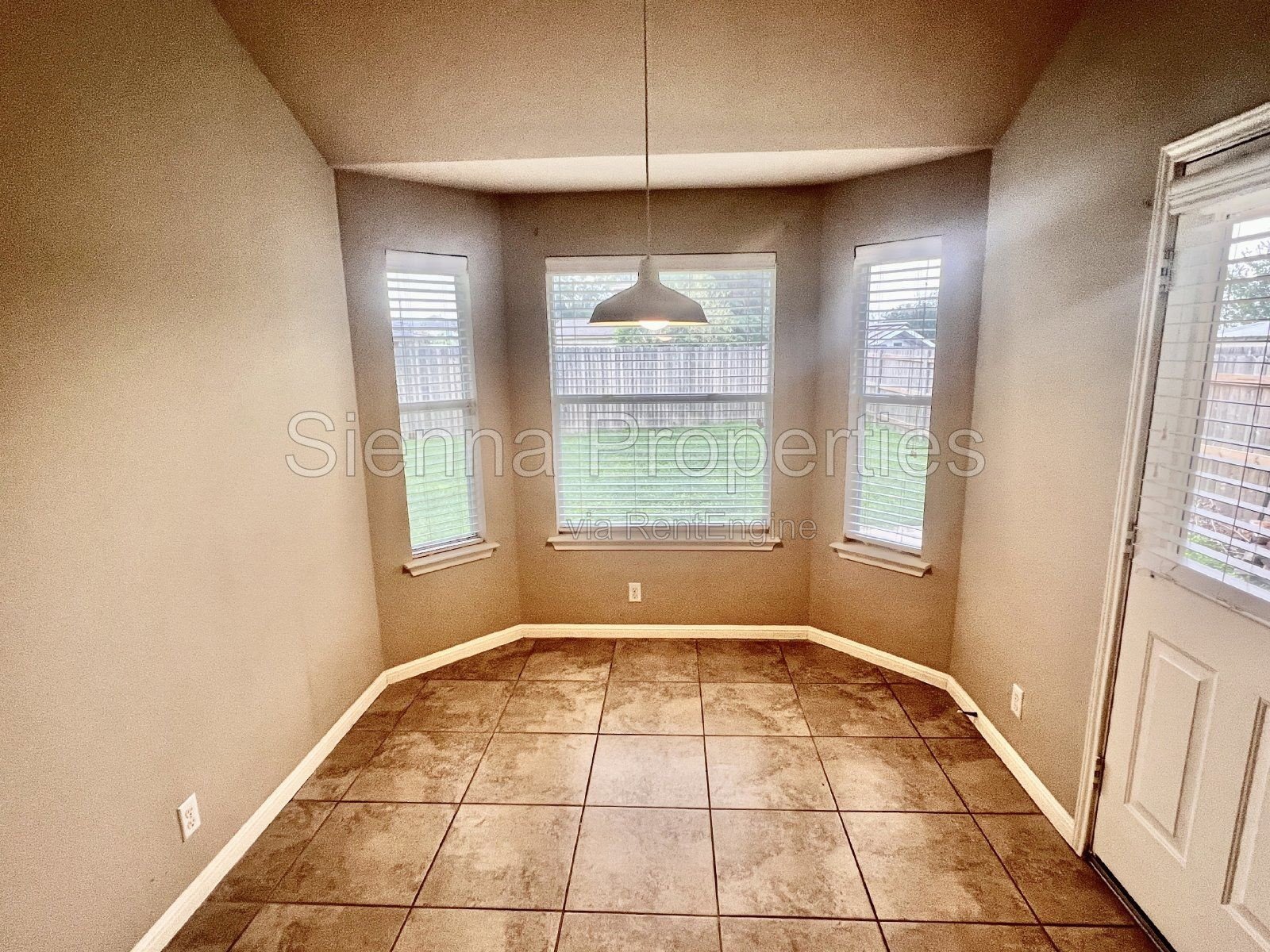 Nice 3BD 2BA Home in east Austin...Close to Tesla and the Airport property image
