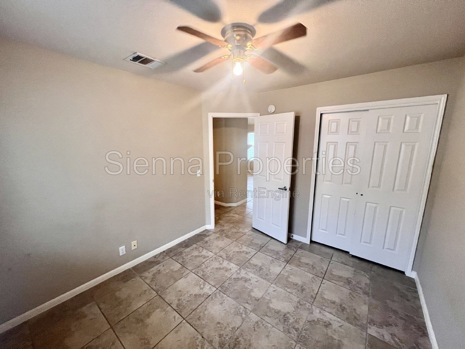 Nice 3BD 2BA Home in east Austin...Close to Tesla and the Airport property image