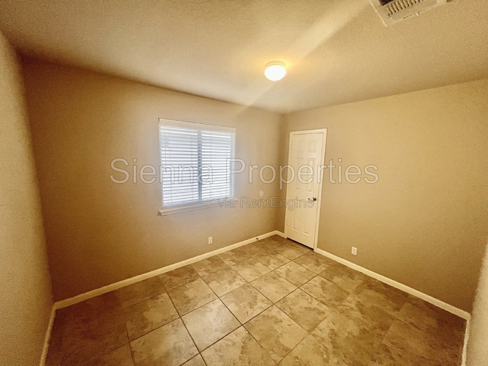 Nice 3BD 2BA Home in east Austin...Close to Tesla and the Airport property image