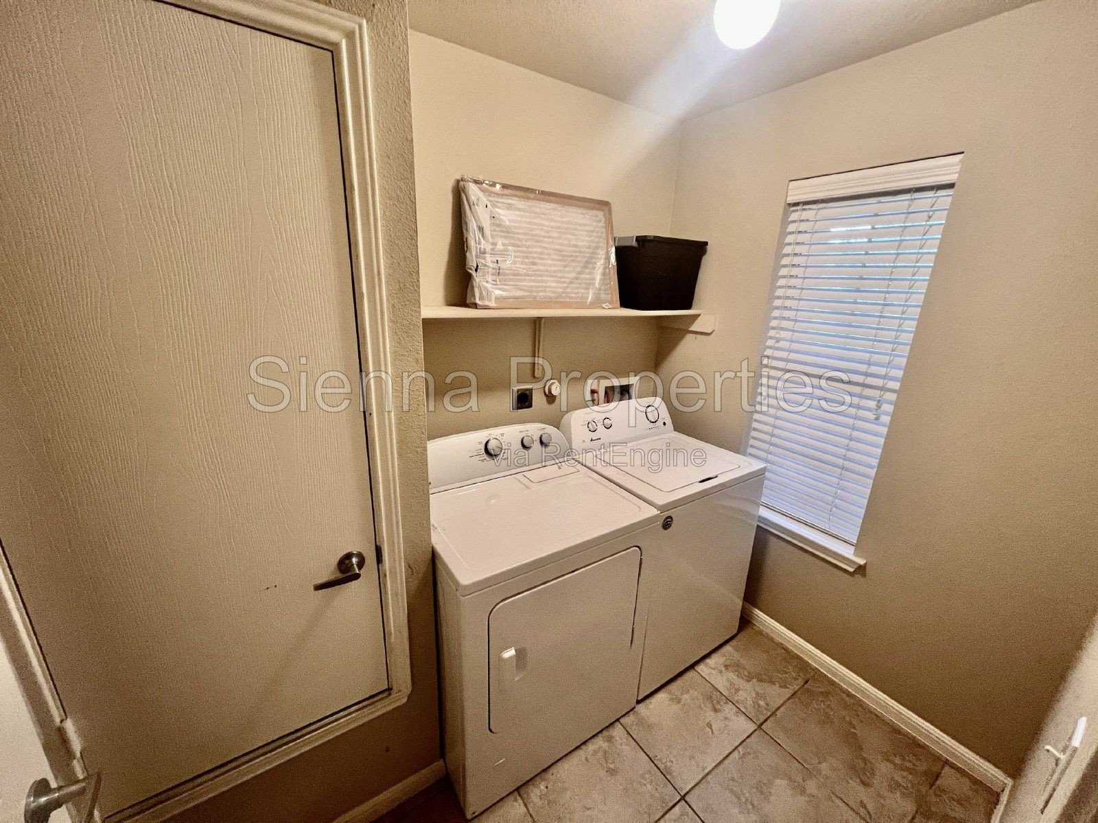 Nice 3BD 2BA Home in east Austin...Close to Tesla and the Airport property image