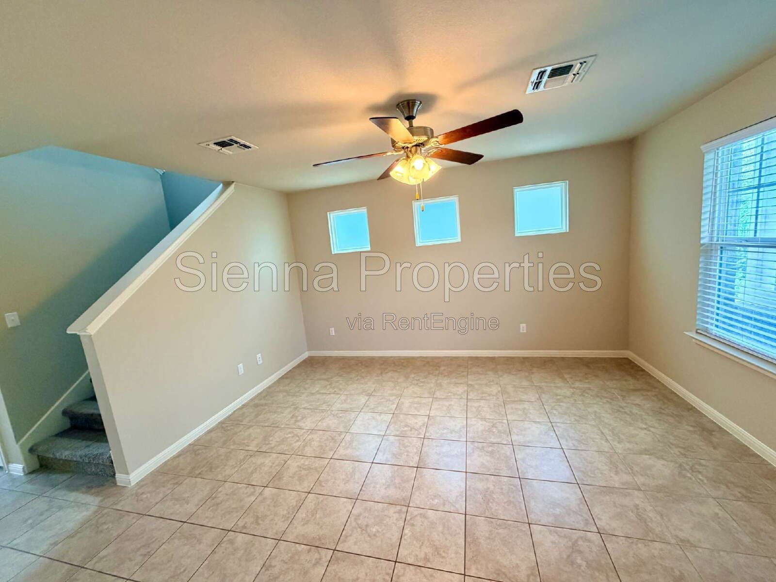 3 Bed / 2.5 Bath Home in Blanco Vista property image