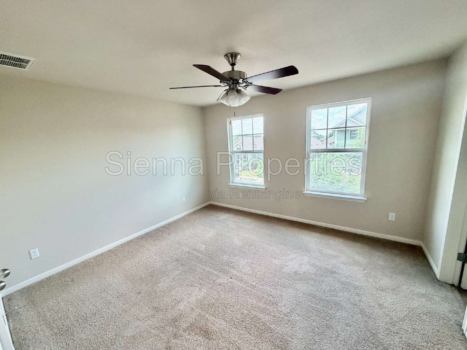 3 Bed / 2.5 Bath Home in Blanco Vista property image
