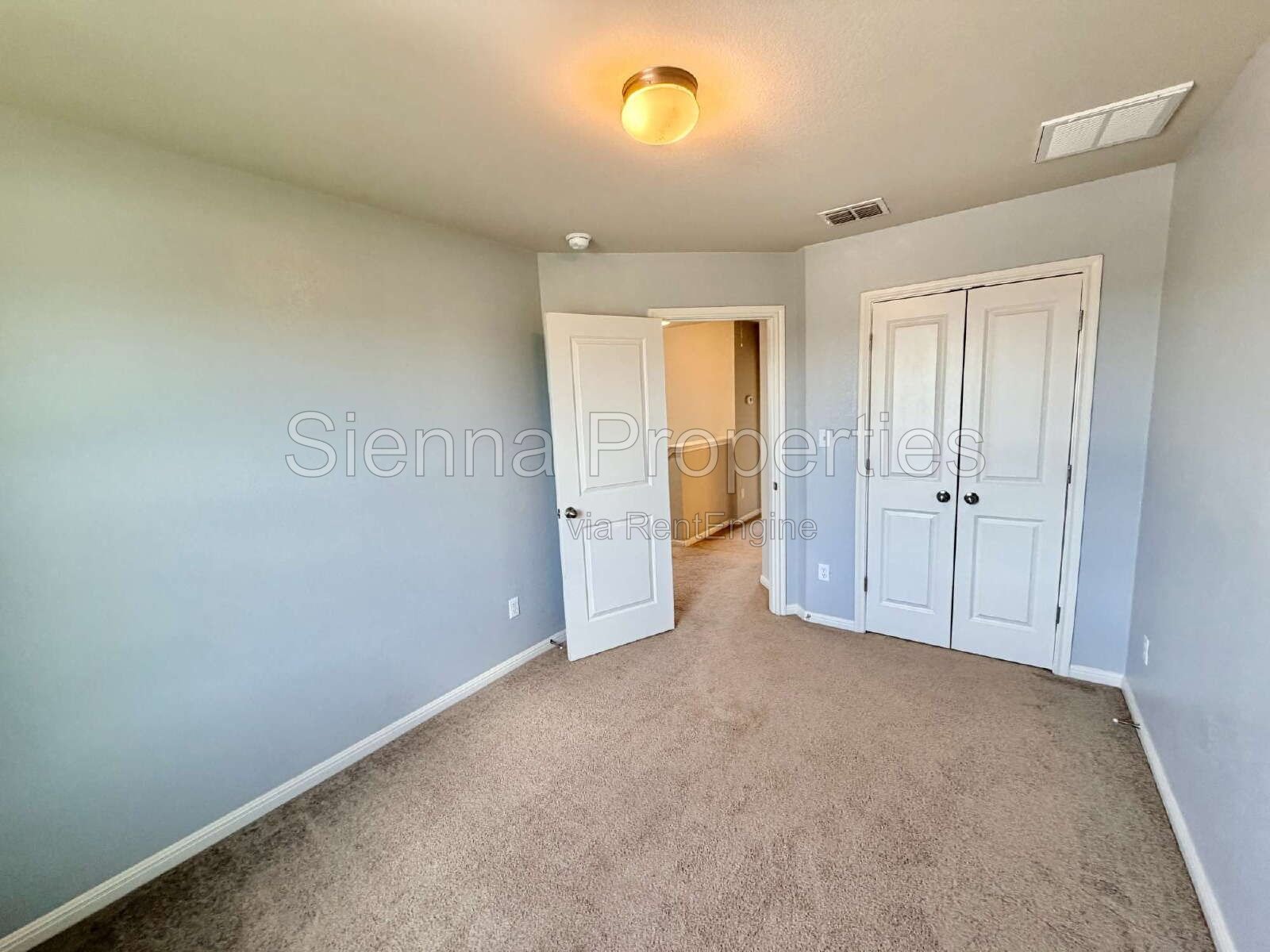3 Bed / 2.5 Bath Home in Blanco Vista property image