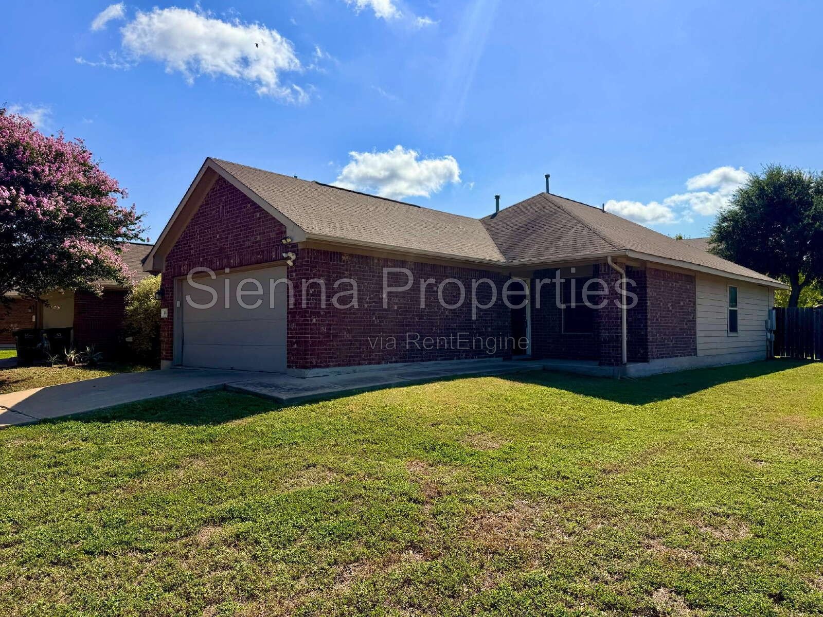 Buda: Shadow Creek: 3BD 2BA Corner Lot for Rent property image