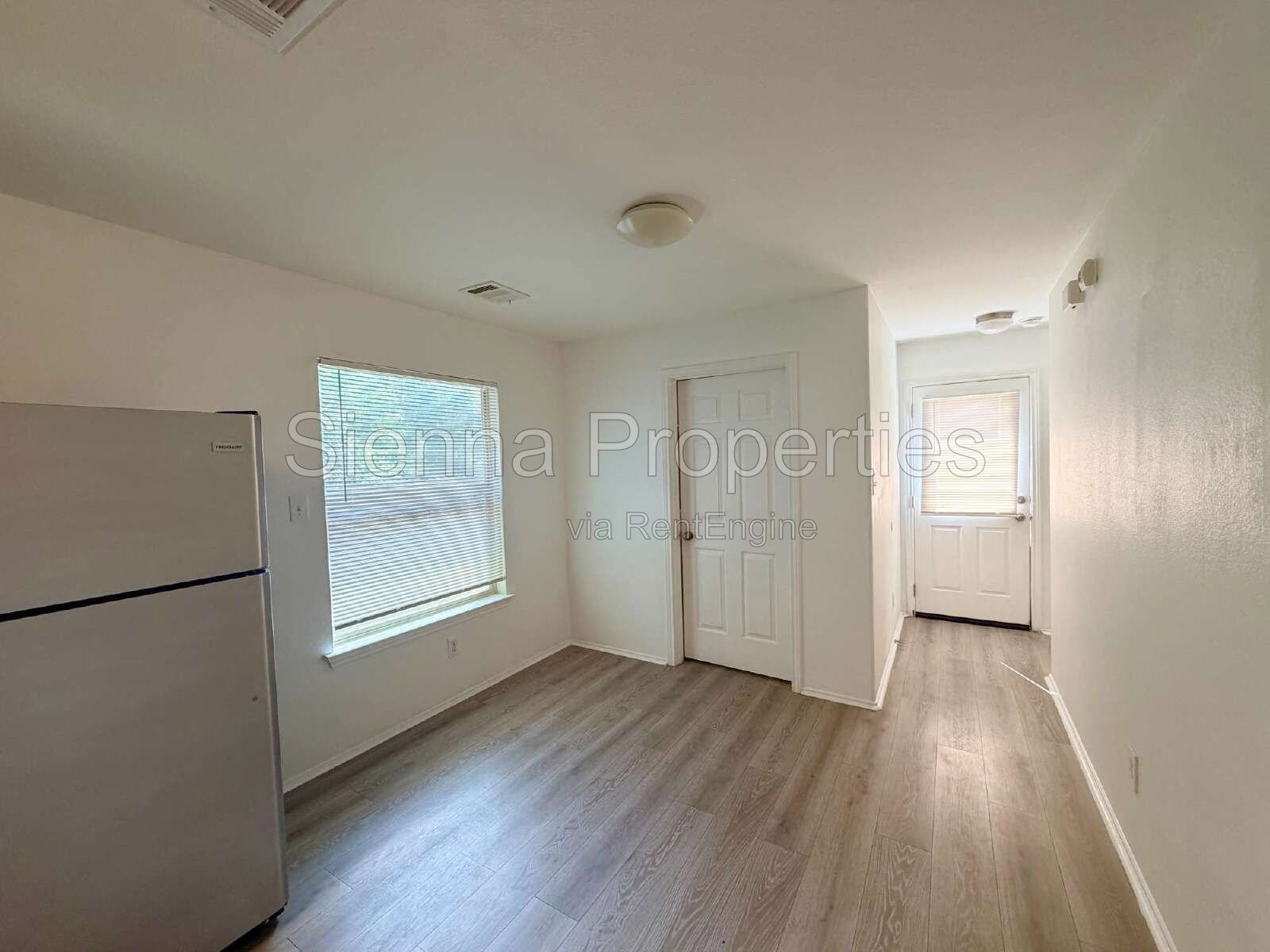 Buda: Shadow Creek: 3BD 2BA Corner Lot for Rent property image