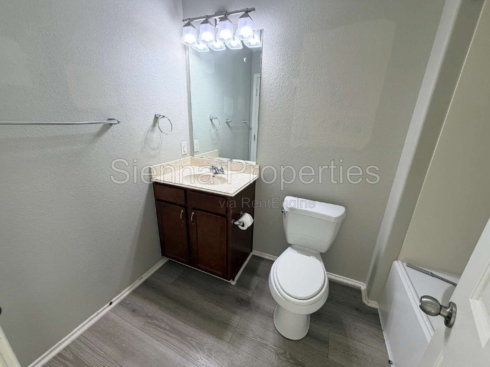 Buda: Shadow Creek: 3BD 2BA Corner Lot for Rent property image