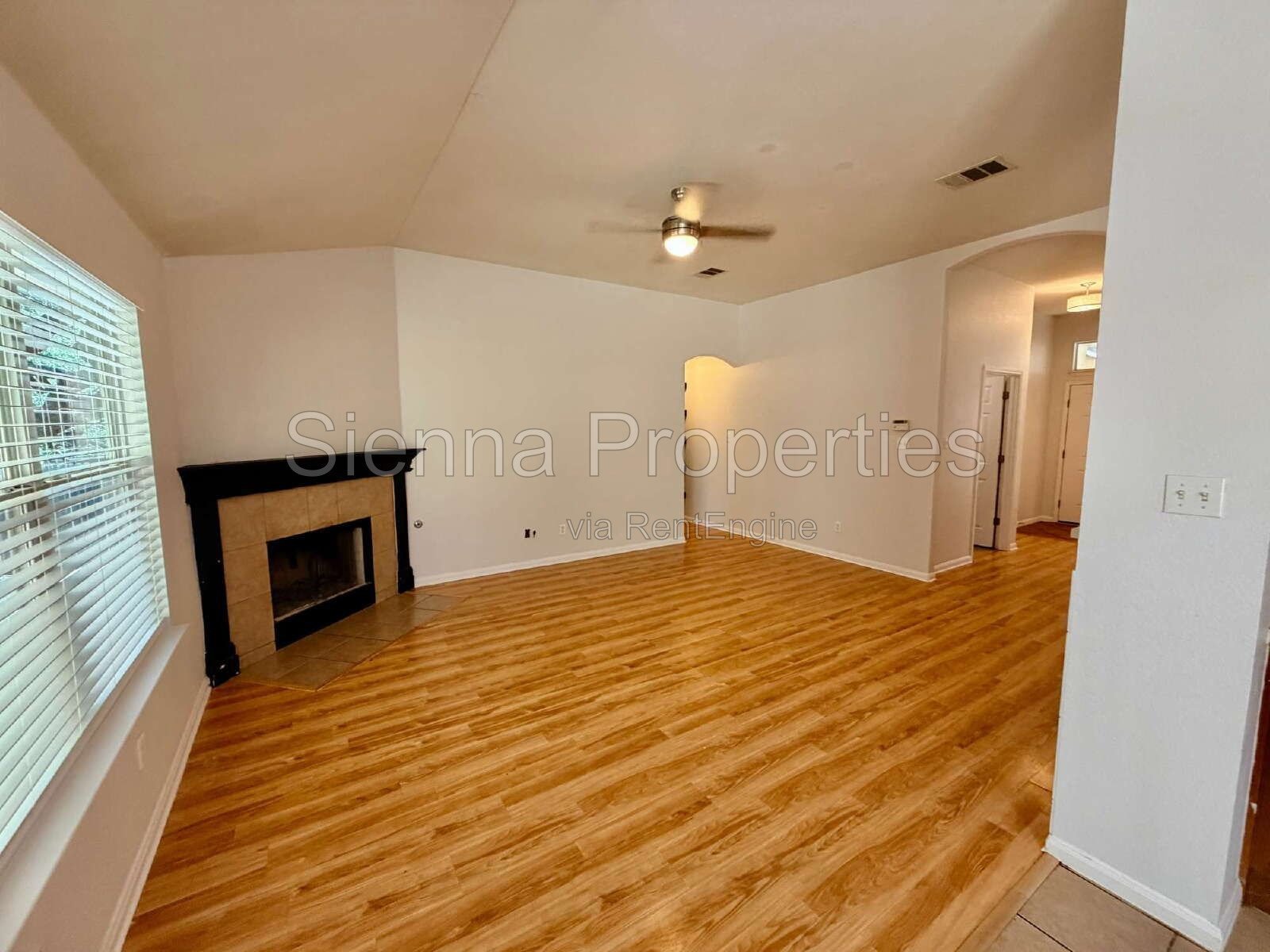 Cedar Park: Heritage Park: 3BD 2BA Home for Lease property image