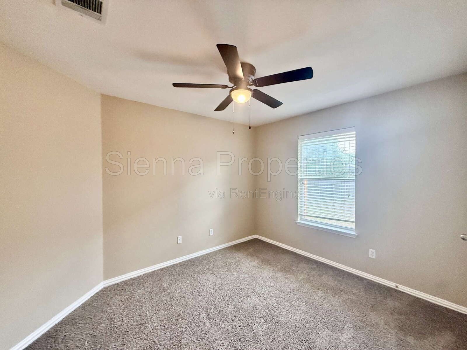 One Story in Garlic Creek property image
